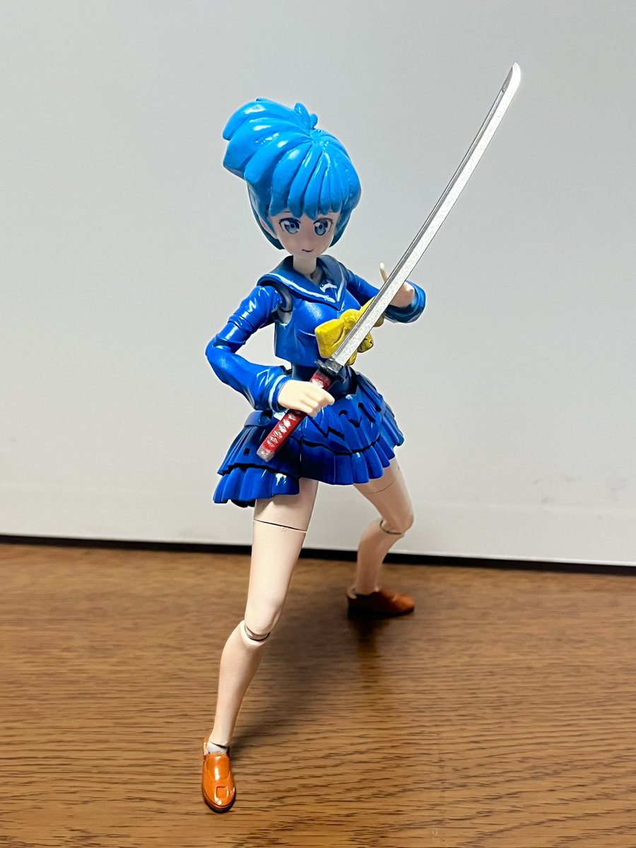 今月は30日はないけど、今月八展で展示した自作30MSの虹野沙希ちゃんと