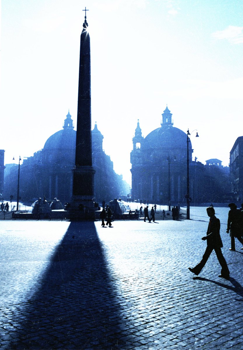 Roma, piazza del Popolo, anni settanta.