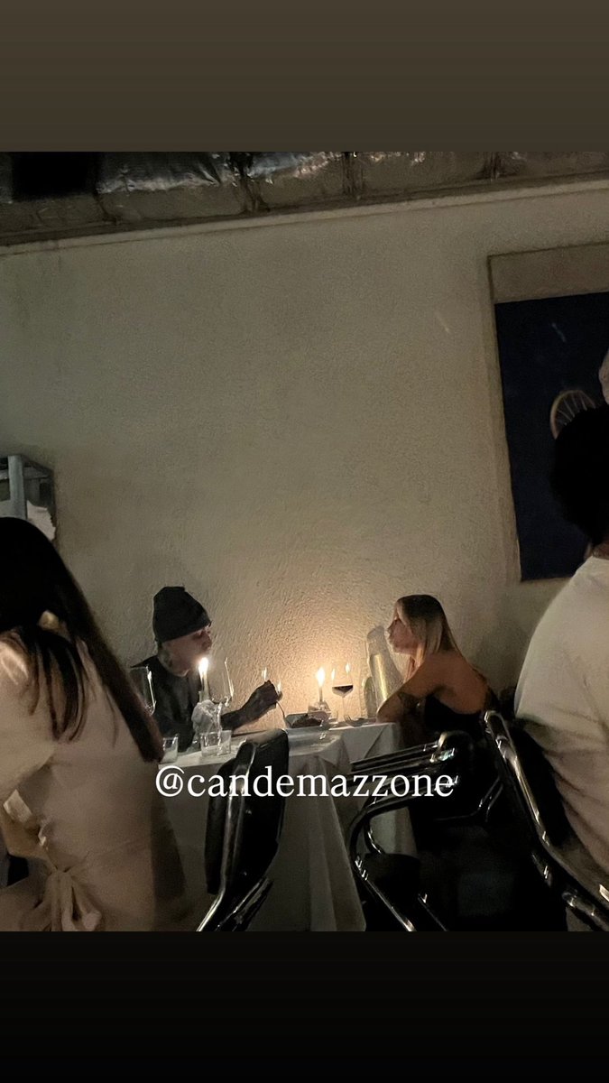 candelamazzone's tweet photo. ¿ROMÁNCE EN PUERTA?

Me llegó esta foto d #Gotti #Tiagopazk cenando este viernes con la influencer Agustina Giangre. 

Estuvieron en el restaurante Anafe de Palermo. Y hace unas semanas había trascendido la última foto q les subí donde se los había visto juntos en un aeropuerto https://t.co/SlK11jifvp