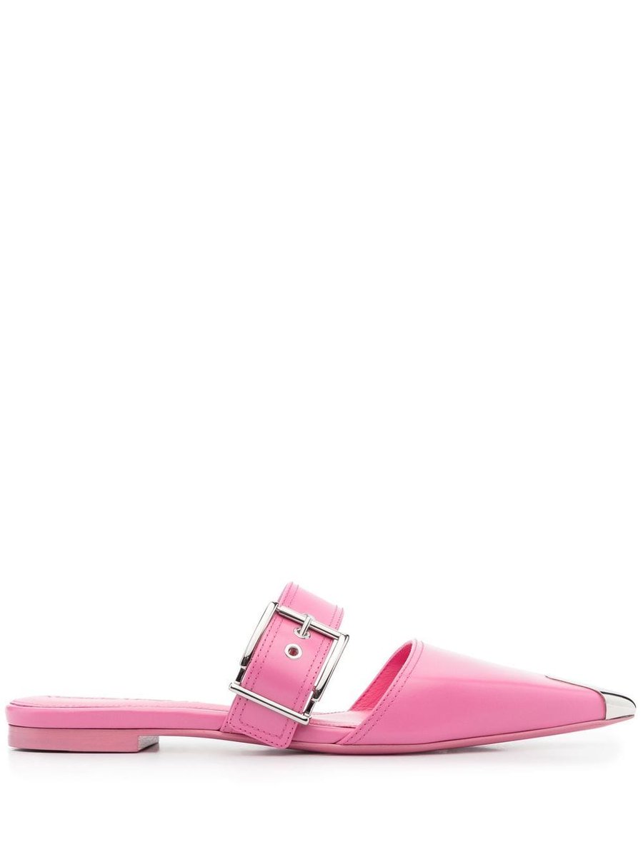 aumi4official's tweet image. Dare to dazzle in Alexander McQueen. These pink mules with a metal toe will turn heads without saying a word. #LuxuryDefined

[Shop Now] aumifour.com/collections/al…