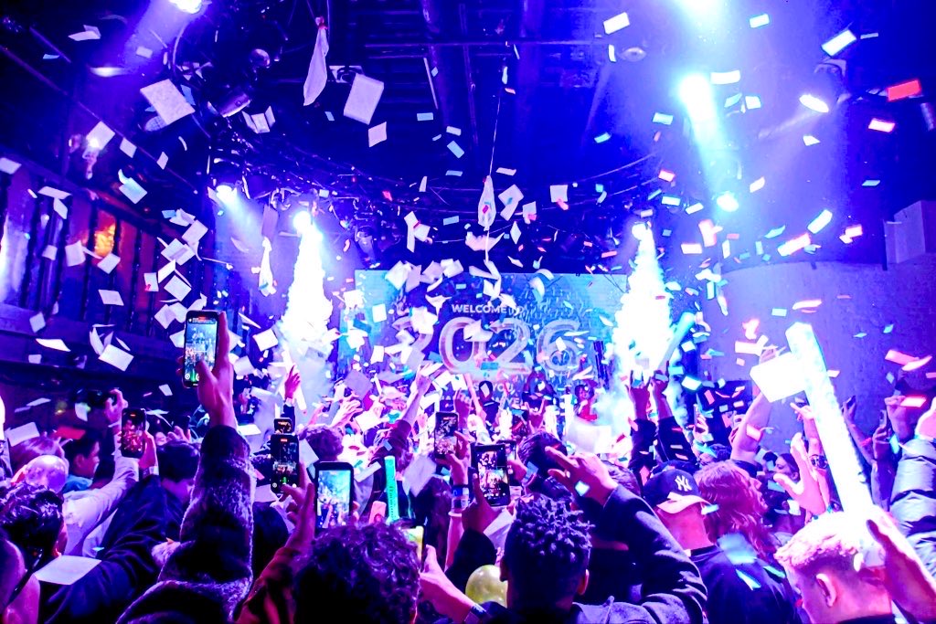 club_ammona's tweet photo. TODAY'S SATURDAY EVENTS
OPEN 22:00
OPEN FORMAT / ALL PARTY MUSIC
MUSIC BY
DJ : Kenji.T.KRIST / YOGA / YUCKY
CHIHIRO
Join us tonight for an unforgettable party experience!
#GlobalJunction
#Nightclub
#Ammona https://t.co/zdcek59FZQ