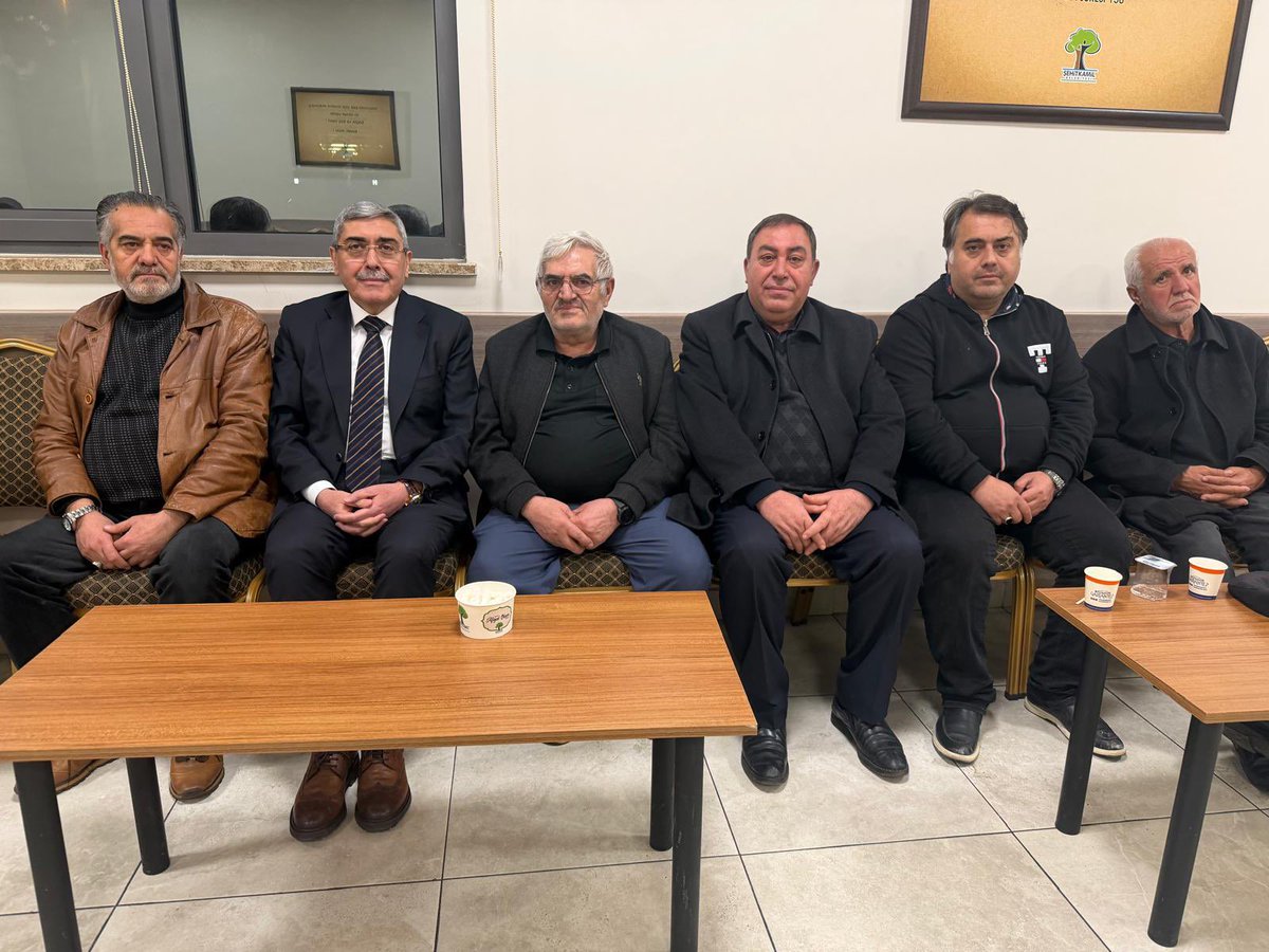 Kıymetli hemşehrimiz Sayın Ahmet Mıhçıoğlu’na, ebediyete irtihal eden muhterem annesi Hatice Mıhçıoğlu için taziye ziyaretinde bulunduk.

Cenab-ı Allah’tan merhumeye gani gani rahmet, kederli ailesine ve tüm yakınlarına sabırlar diliyorum.

<a href="/OMarakoglu/">Ömer Marakoğlu</a> 
<a href="/AhmetMhcoglu/">ahmet mıhcıoglu</a>