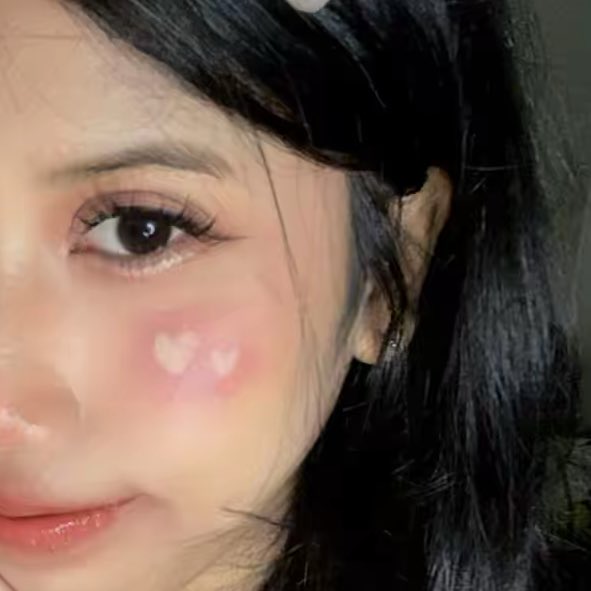 Recreating jaemin’s heart blush 💗
(Blush on pemikat jeno)