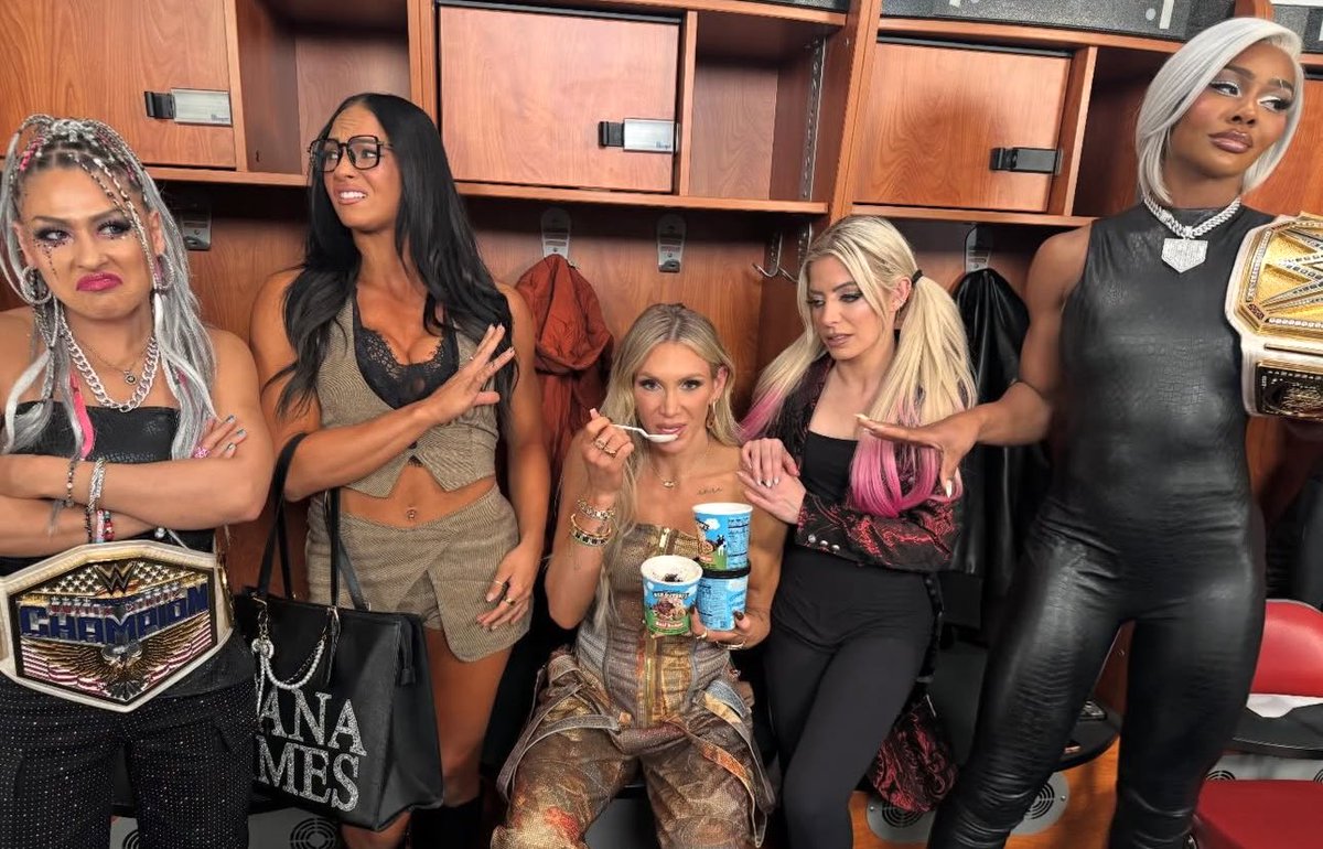 yana is charlotte's girl 𑣲 tweet media