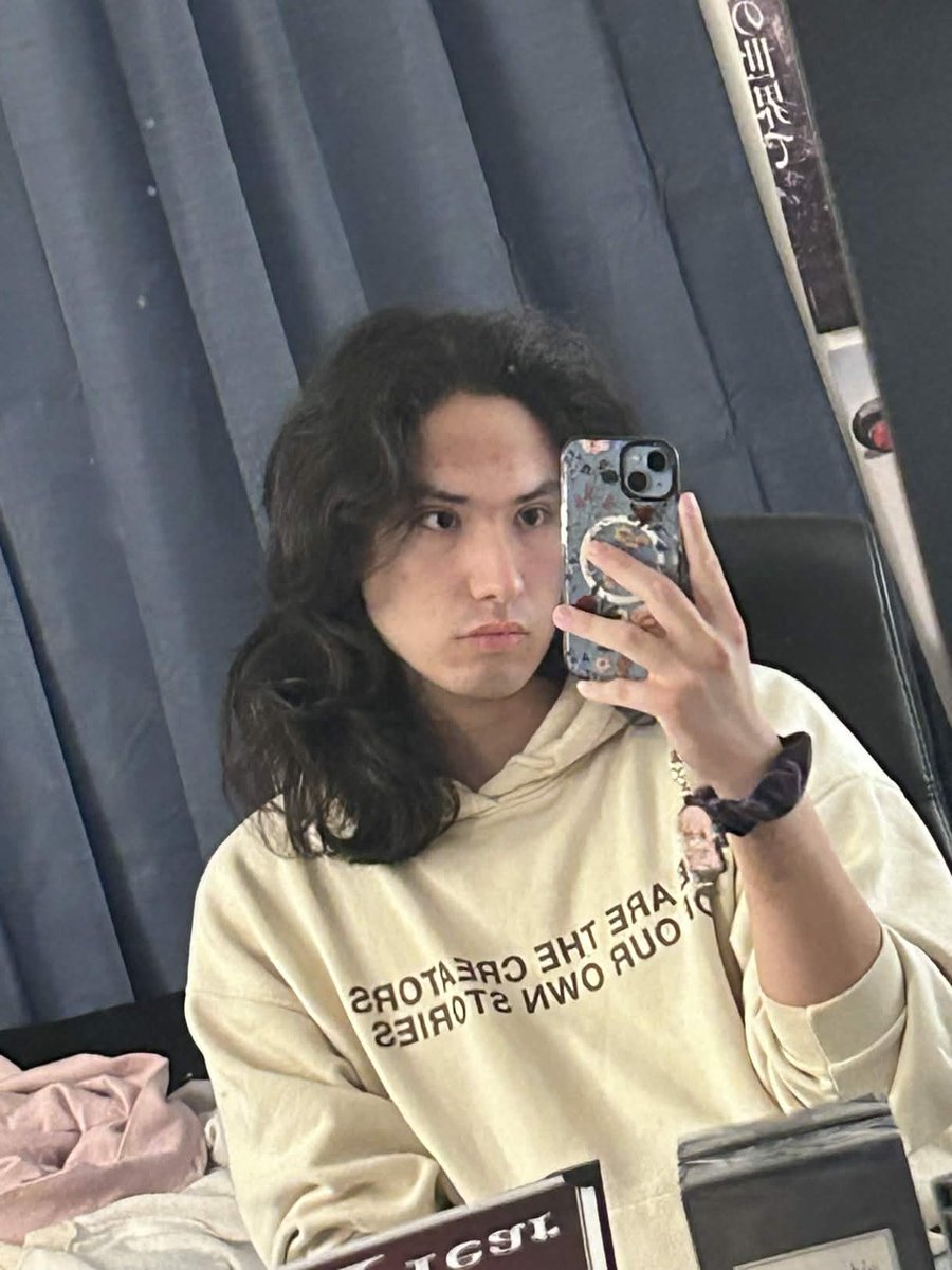AppropriateLove's tweet photo. in light of recent discourse this is what butch trans women actually look like typically https://t.co/bqXOxC3eM4