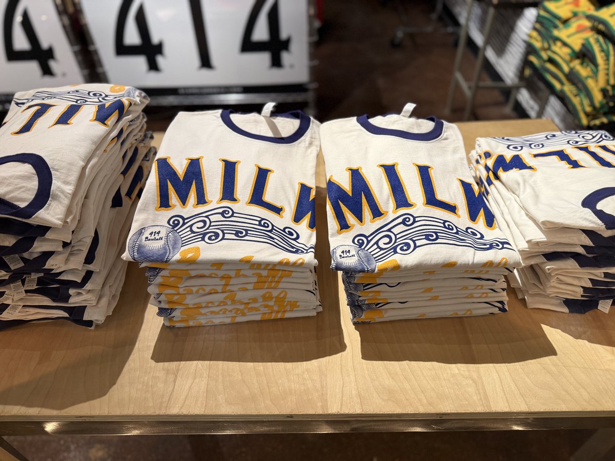 414 MILWAUKEE tweet media