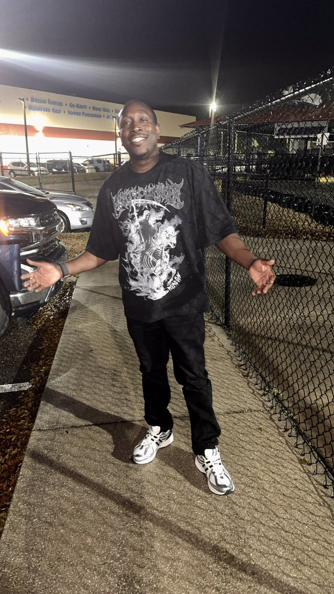 osmithsr89's tweet photo. Been a while since I post 💯😎Friday night vibes Spliz bowling wit it 💪🏽‼️🔥 https://t.co/2fICpUob79