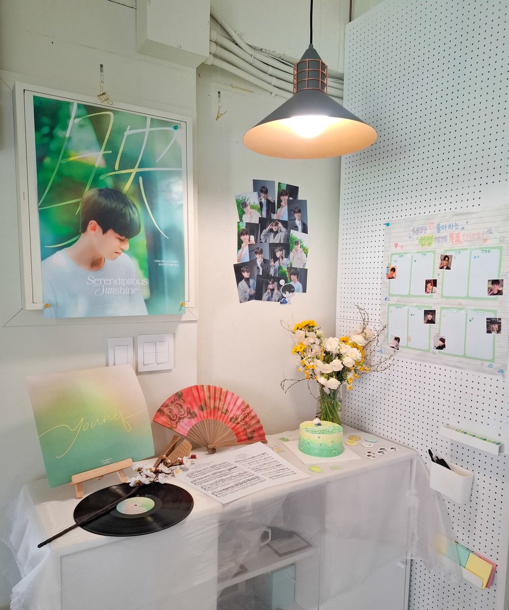 映 : 𝐒𝐞𝐫𝐞𝐧𝐝𝐢𝐩𝐢𝐭𝐨𝐮𝐬 𝑺𝒖𝒏𝐬𝐡𝐢𝐧𝐞 tweet media