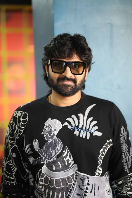 కింగ్ అఫ్ ఎంటర్టైన్మెంట్ #SreeVishnu గారికి హృదయపూర్వక జన్మదిన శుభాకాంక్షలు! 🎉🔥

ఇంకా ఎన్నో బ్లాక్‌బస్టర్ హిట్స్ మీ ఖాతాలో చేరాలి!

#HBDSreeVishnu #KingOfEntertainment 👑✨