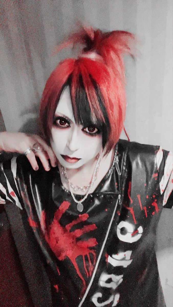 昨夜の西九条ブランニュー
最高でした✨✨

大阪、行く度に熱量上がっててやるじゃないですか！

ますます大阪が大好きになっちゃったですよ

出演いただいたバンドの皆様
初めて見てくれた皆様
ブランニューのスタッフの皆様
そして
来てくれたみんな
ここで応援したくれたみんな