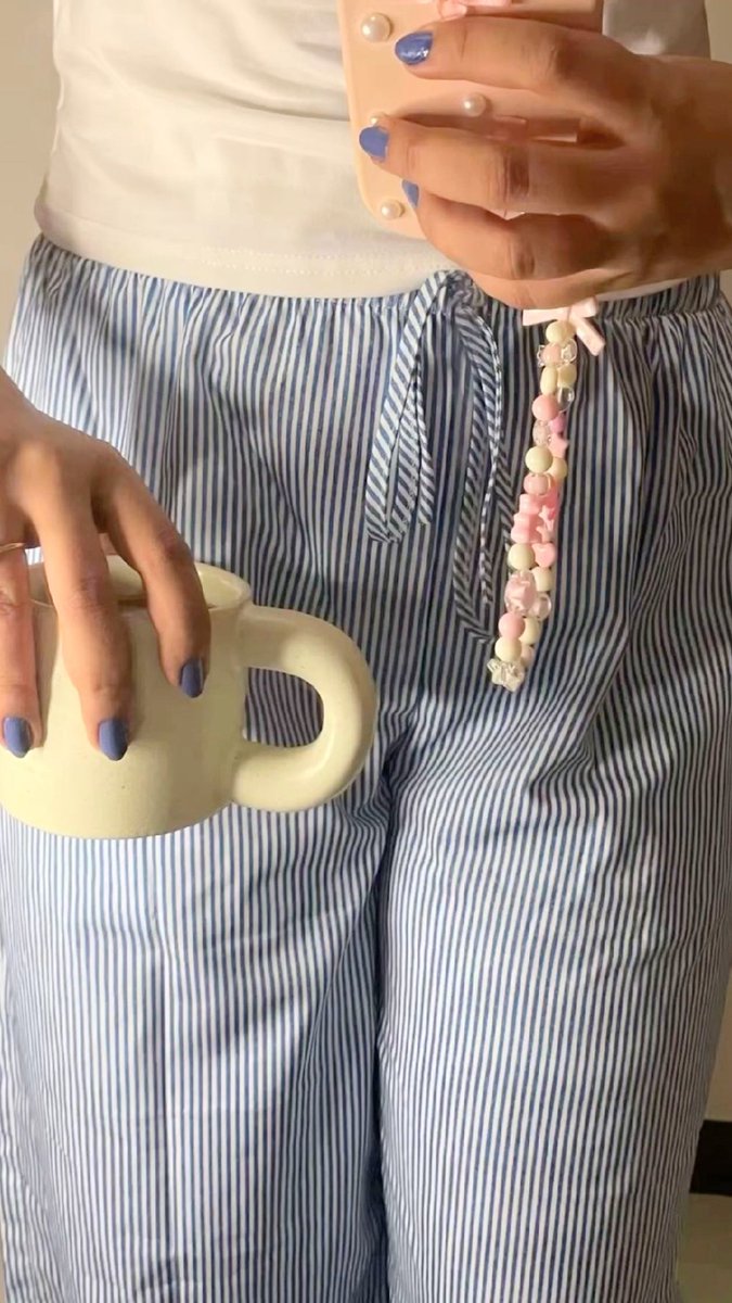 Good morning y'all ☀️🧿

Stay connected 🕊️😺🩵