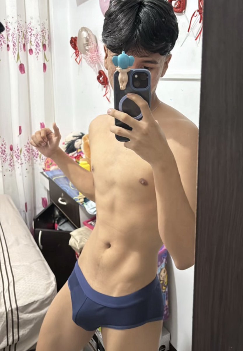 MartinezWhois's tweet photo. Hace calor 🔥 
#hot #twinkboy #twin #chudai https://t.co/1cN7qgW4nT