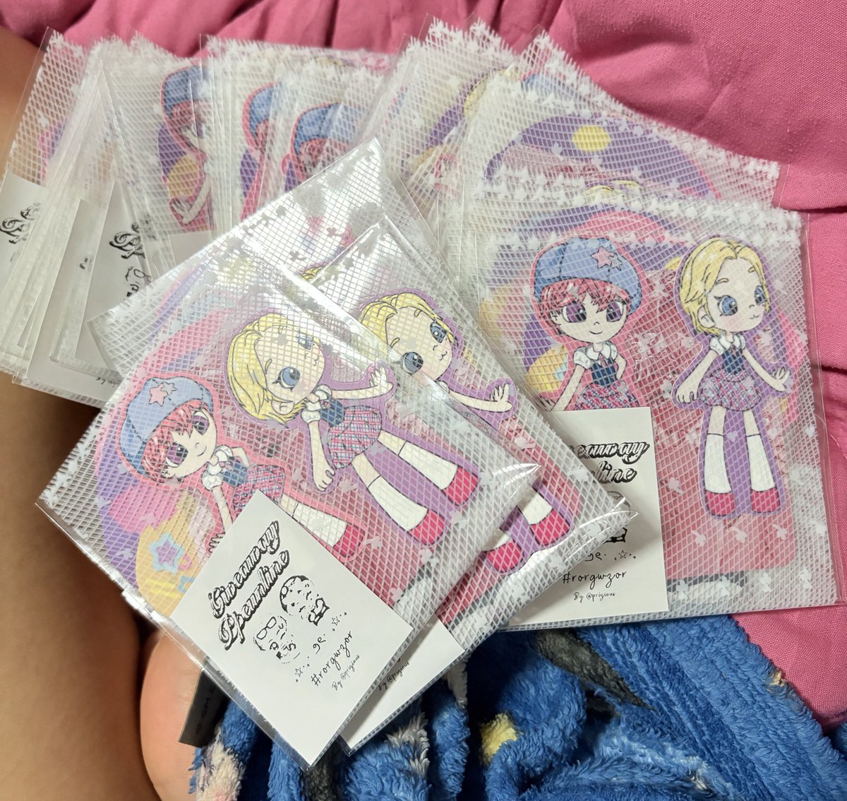 มาละค่าบ อยู่ชั้น 2 โต๊ะมุมหน้าสแตนดี้ง้าบ #schoolcrush_ppeunlineTH