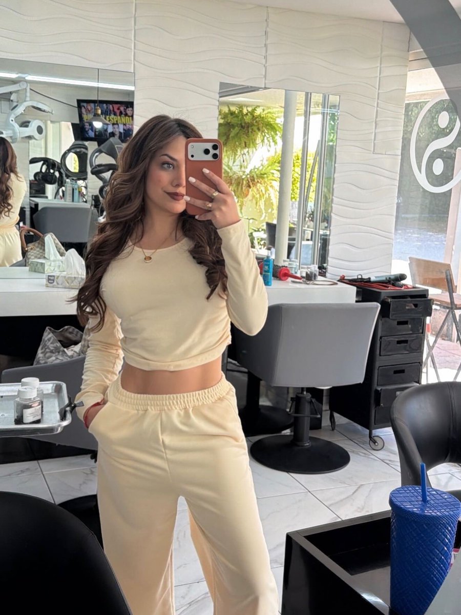 Fernanda Ferrá 🌼 tweet media