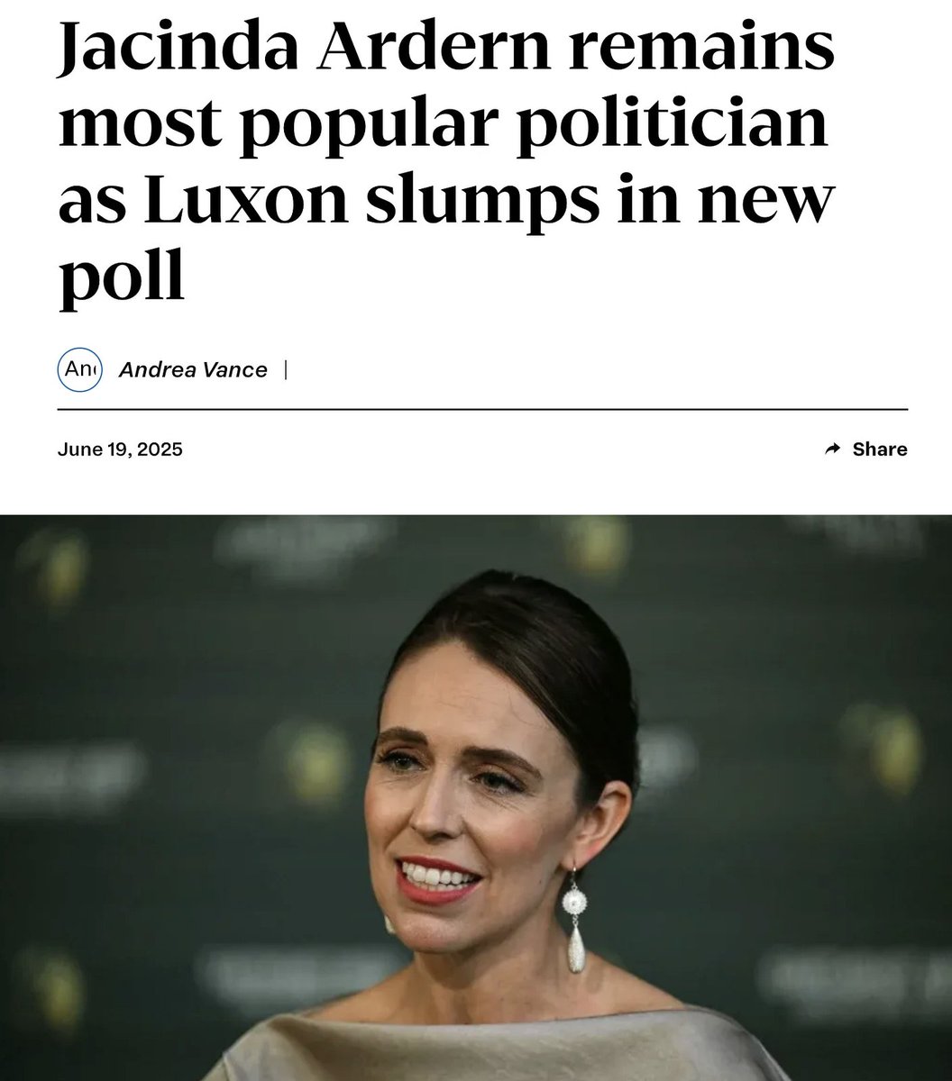 Mountain_Tui tweet media