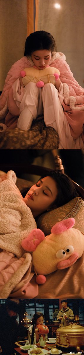 It still feels surreal to say goodbye to Sister Yu. I remember the first day on set, telling my team: "From now on, call me Sister Yu!" This journey has felt like a long, beautiful dream that I’m simply not ready to wake up from.