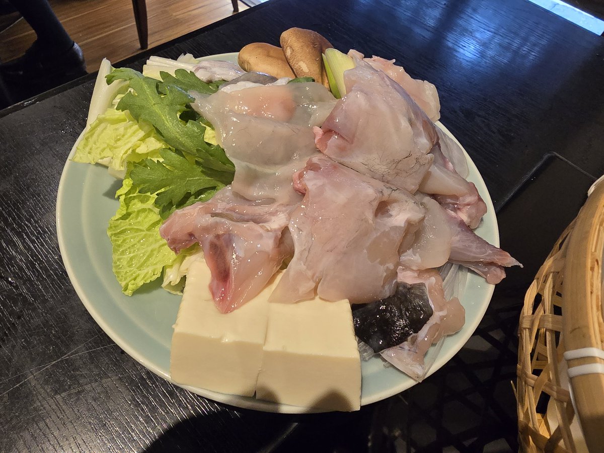 亰(京) tweet media