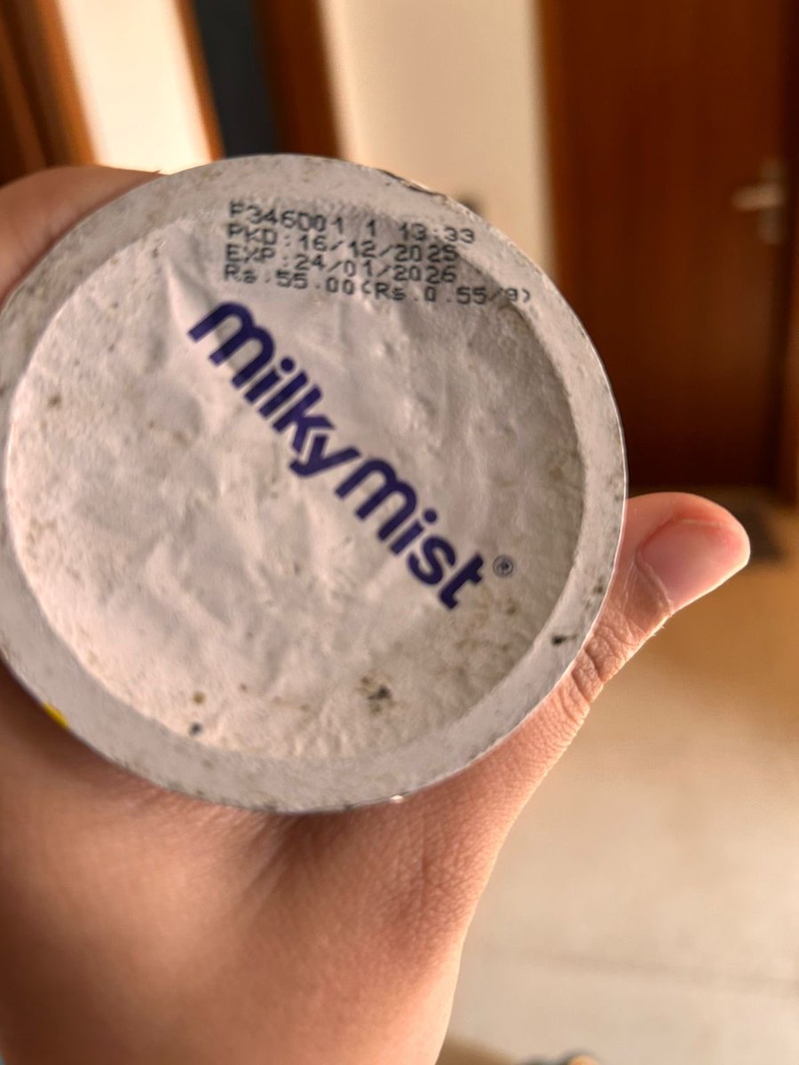 mr316rahul's tweet photo. @letsblinkit @deepigoyal @jagograhakjago Ordered yogurt (ORD79344828671 on 26 Feb) for my kid but received an expired product. And the executive i spoke to (Inshah) was absolutely unfazed. Is this Blinkit's commitment level? Sorry state of affairs ! https://t.co/vKVkqujyTe