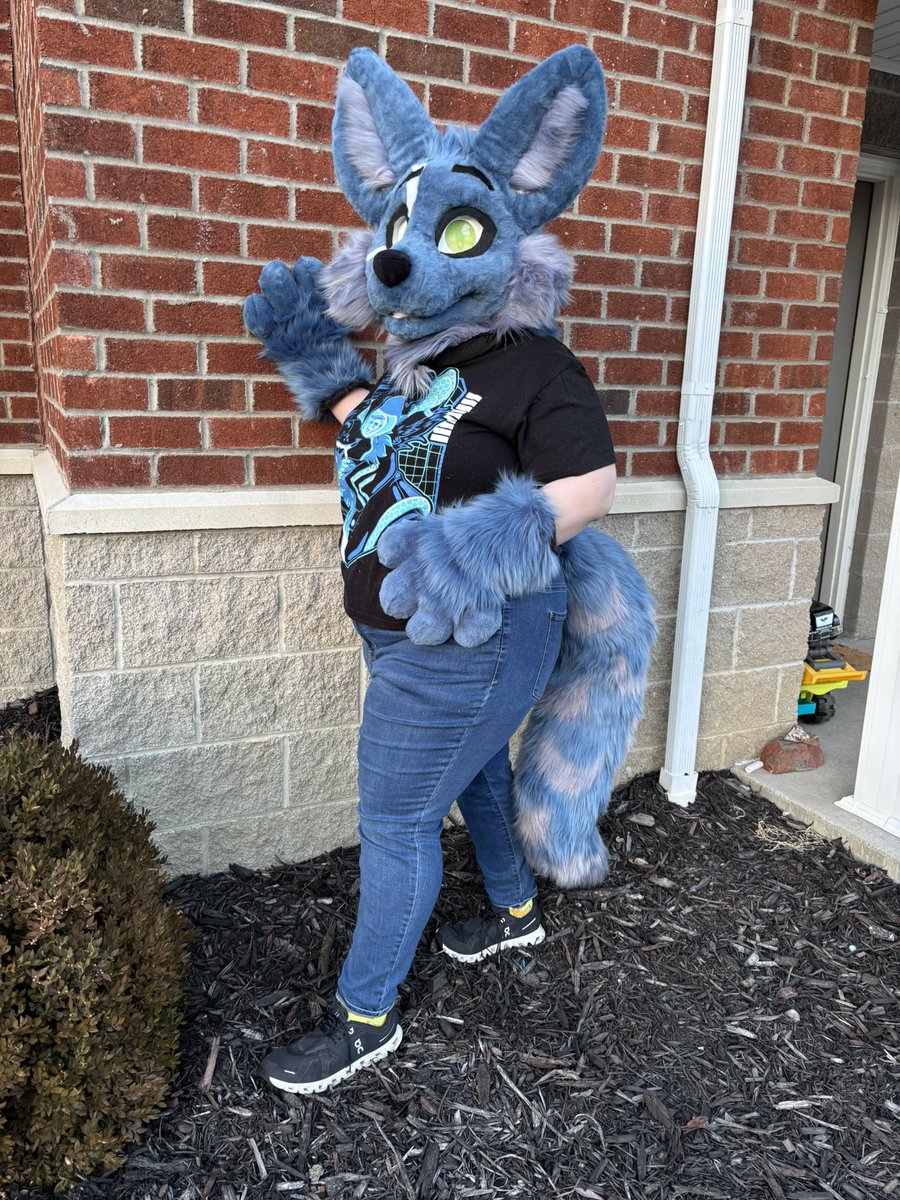 FlamingoFancyFursuits tweet media