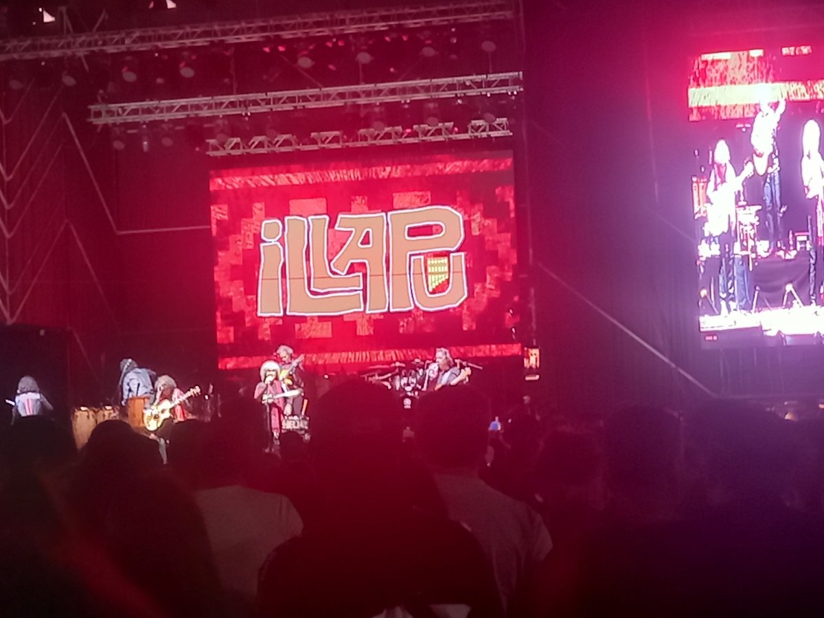 ladybrujita tweet media