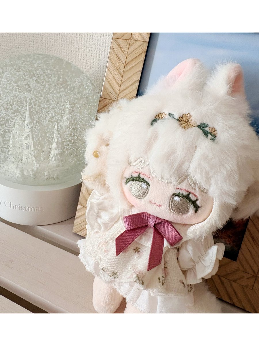 lapimariSG's tweet photo. ご報告が遅くなりましたが、みるく(@ milk_nui_virgo )さんからフラワリー・スーちゃんをお迎えさせていただきました！安定の可愛さでお家にいてくれると何故か安心してしまいます🍀ありがとうございました！大切にさせていただきます！ https://t.co/KwcI5G0f00