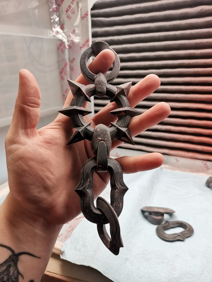 Saer_Art's tweet image. This thing is soooo satisfying btw 10/10 fidget toy 
#propmaking #warframe