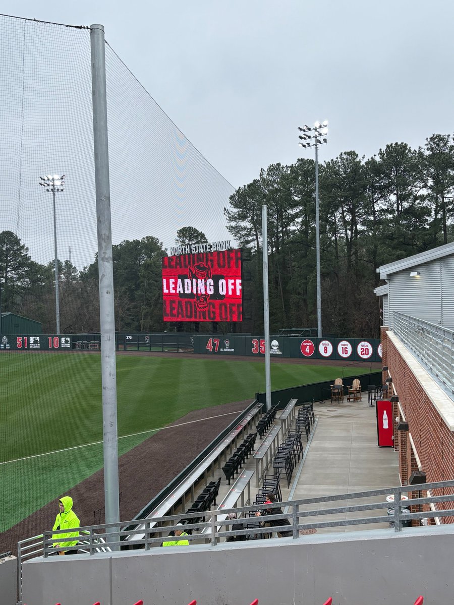 Tom Riginos tweet media