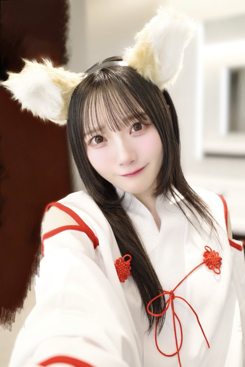 イート tweet media