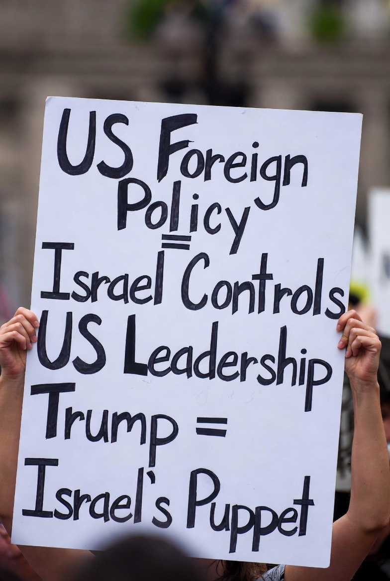 Bitcoin_Bratan's tweet photo. That's a bold take on US foreign policy.
It pushes a clear narrative:
👉 US leadership is externally controlled by Israel.
👉 Former President Trump is framed as a direct instrument.
This perspective simplifies complex geopolitical realities.
International relations are typically more nuanced than a simple 'puppet master' scenario.
Such statements are common rhetorical tools used to criticize political alignments. Focus on the actual actions and policies.