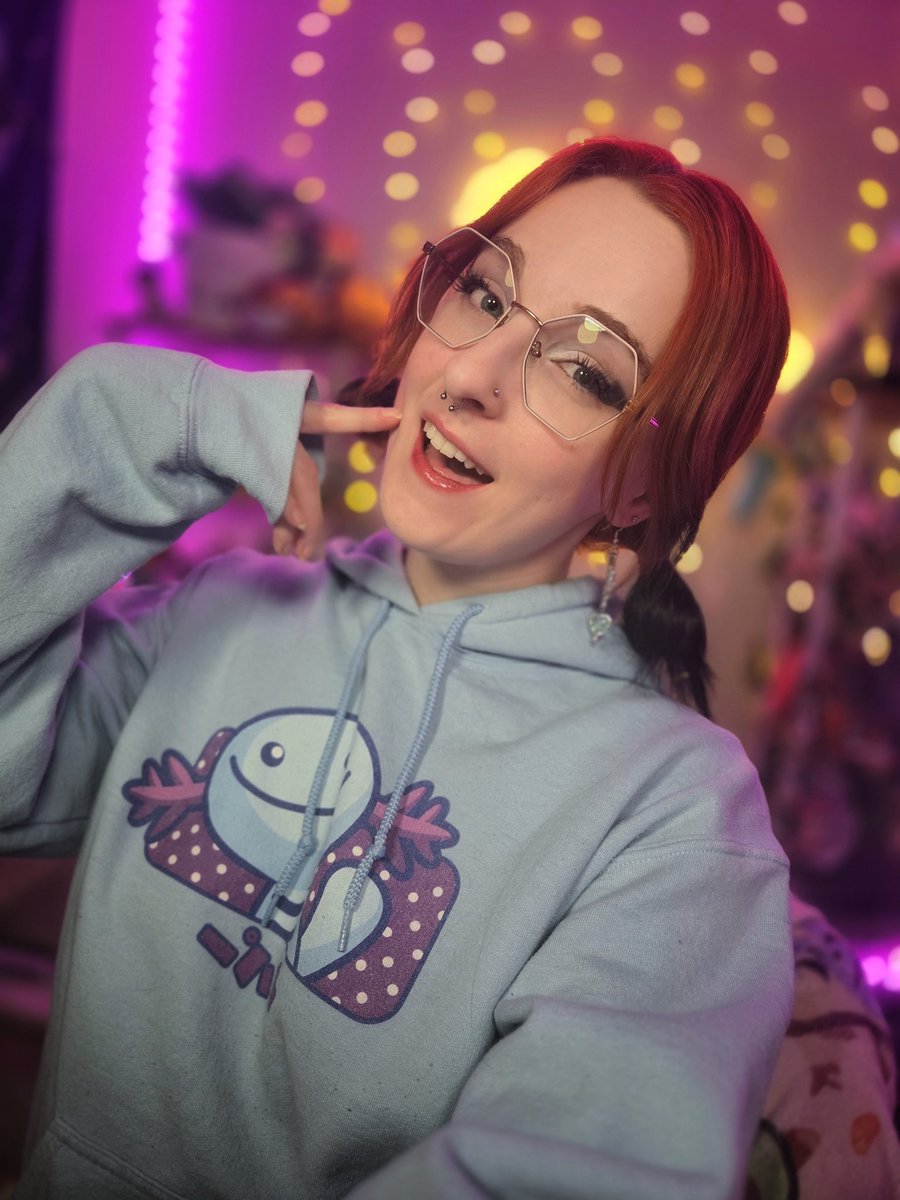 HAPPY POKÉMON DAY :D

rewatch party of the new trailer &amp; then duking it out with rayquaza in ZA (finally)

swing byyyyy :3 twitch.tv/sillylilkat