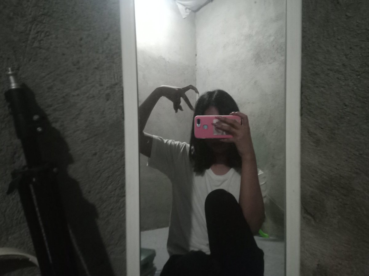 everything elle is pinkeu tweet media