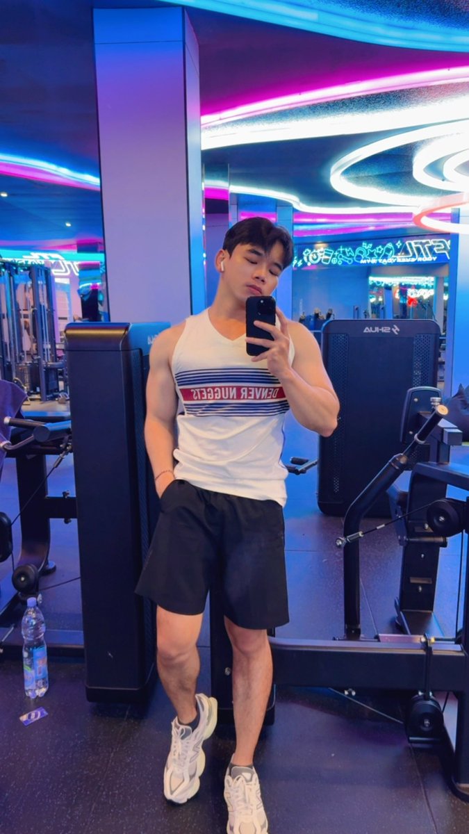 tnahwan8_ tweet media