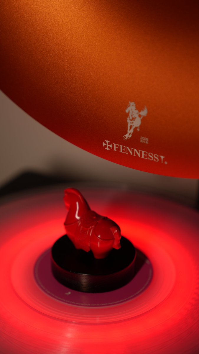 Fennessy_LP's tweet photo. Crafted to blend seamlessly into contemporary interiors while keeping the charm of timeless design.
#Fennessy #designlanguage #ModernHeritage #luxurylifestyle #interiortrends #homeupgrade #Turntable #AestheticLiving #designforward https://t.co/mqOJ3ZwRAm