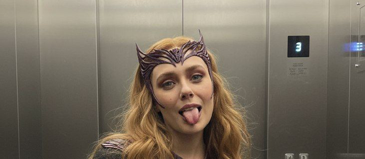 aestheticsguyy's tweet image. Tap and give a like to Scarlet Witch or have a horrifying year!