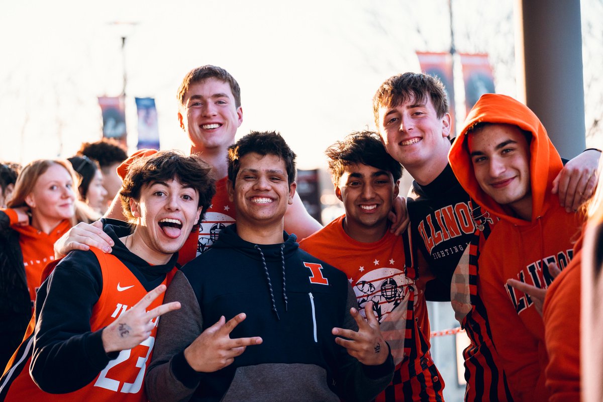 Illinois Athletics tweet media