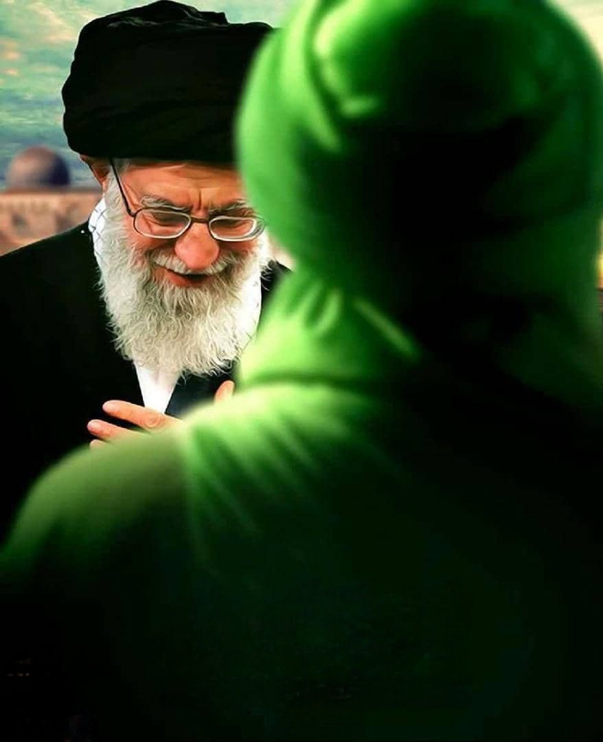 مرحوم علامه حسن‌زاده آملی فرموده بودن
گوش‌تان به دهان رهبر باشد چون ایشان گوششان به دهان حجةبن‌الحسن (عج‌) است.