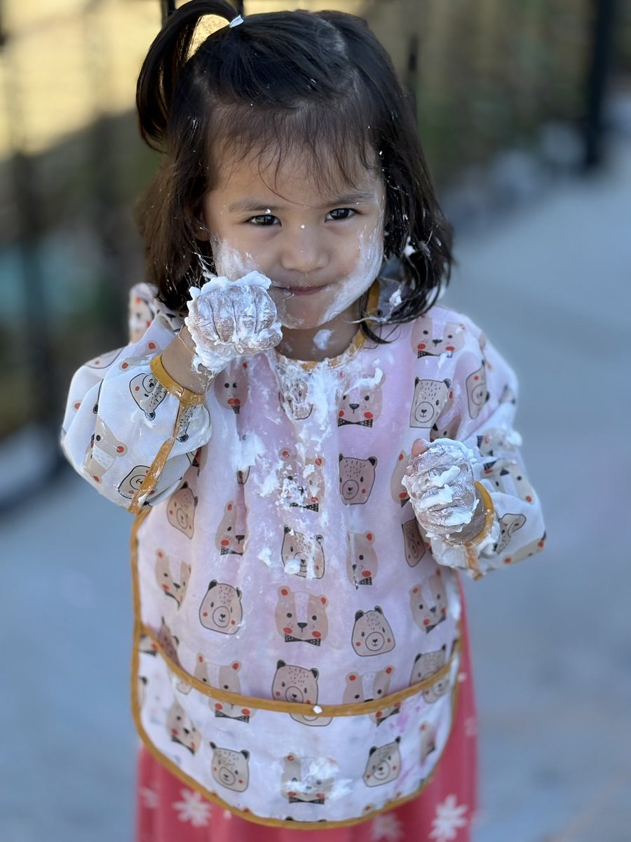 Deborah Bills tweet media