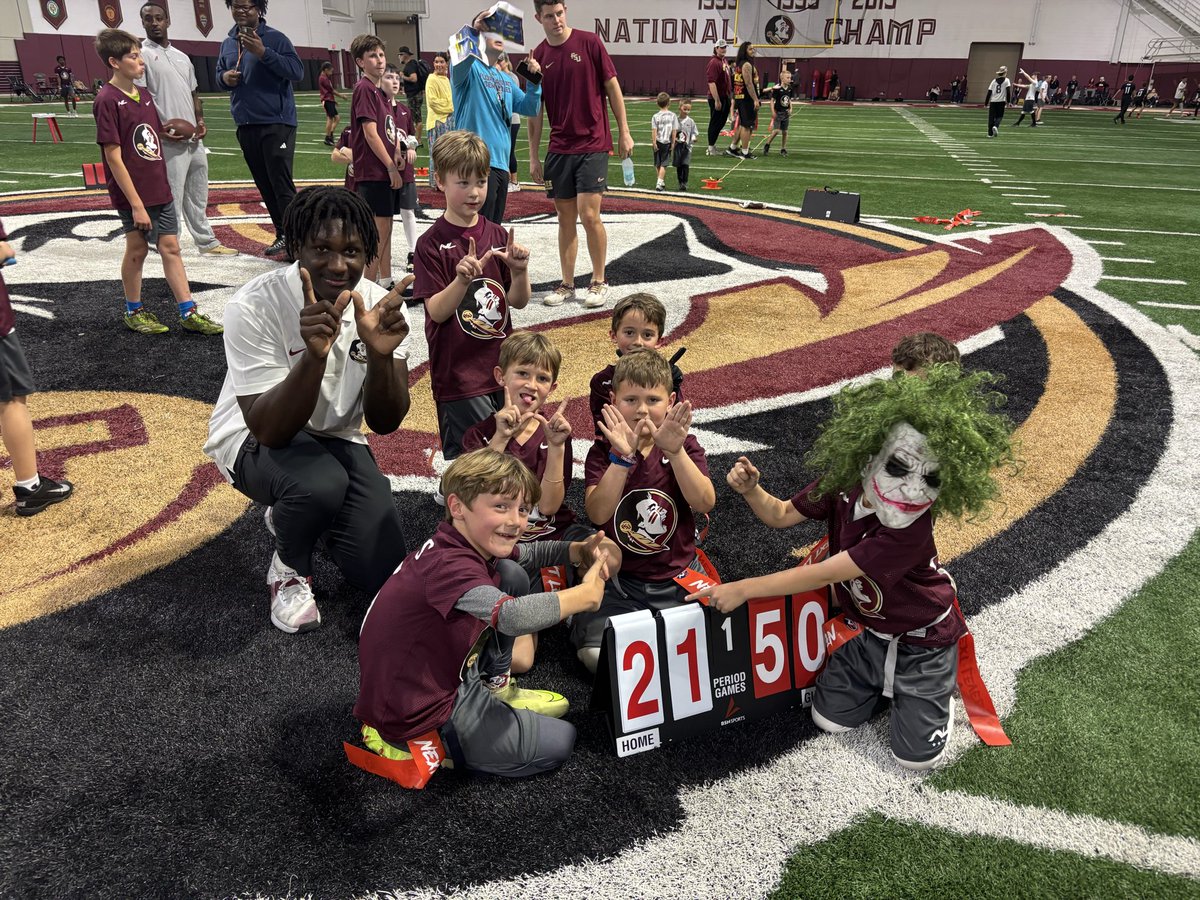 ꠹ꪮᛕꫀ᥅🃏 tweet media