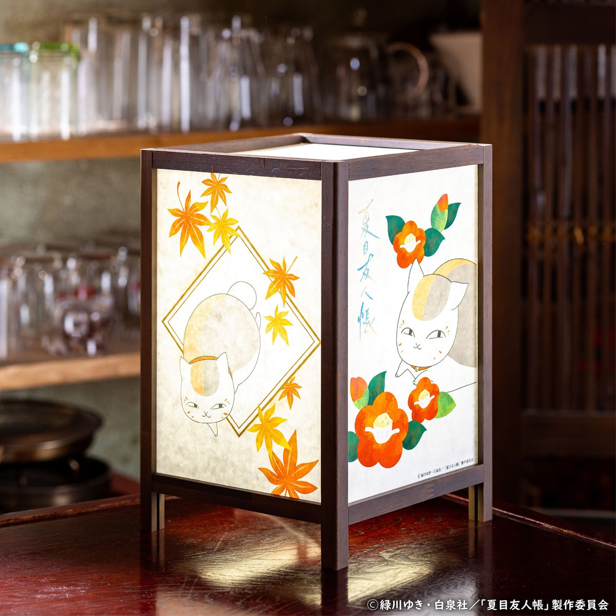 夏目友人帳」ニャンコ先生の温もりを感じよう♪ 幻想的な空間を演出