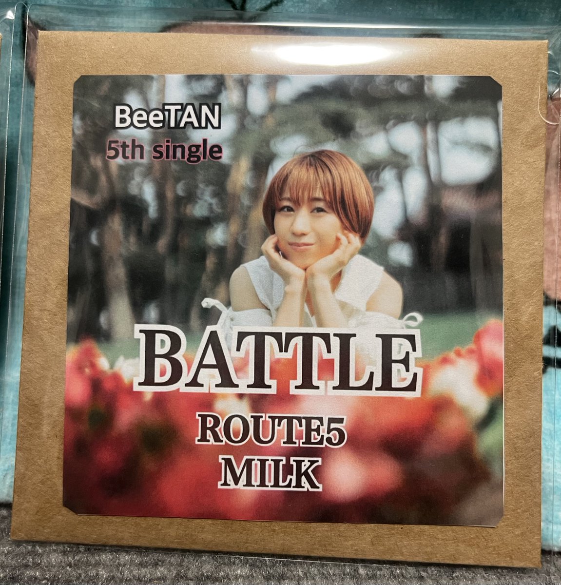 BeeTAN_utauhito's tweet photo. 【 ・.。*・.。* BeeTAN Original Single ⟡.·*. 】
★5th Single
☆6th Single
各3曲入 1200円(税込)
セットだと2000円(税込)で販売中!!
#BeeTAN #オリジナル曲 #鍵盤弾き語りすと #シンガーソングライター #函館 https://t.co/KUs9n12vuW