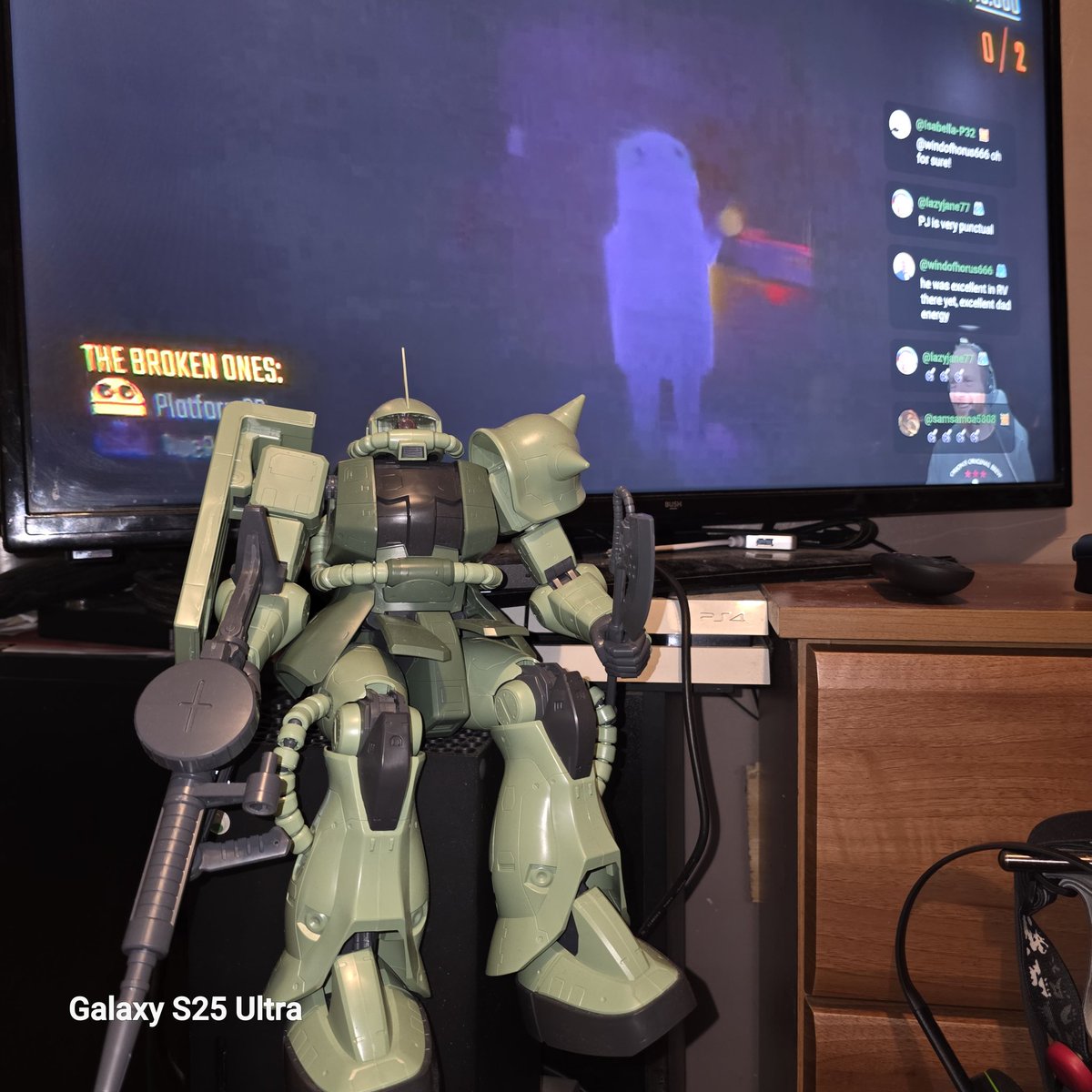 kendon81's tweet photo. @IanHigton just chilling waiting for the pubg community game. https://t.co/vJDcnUoL0R