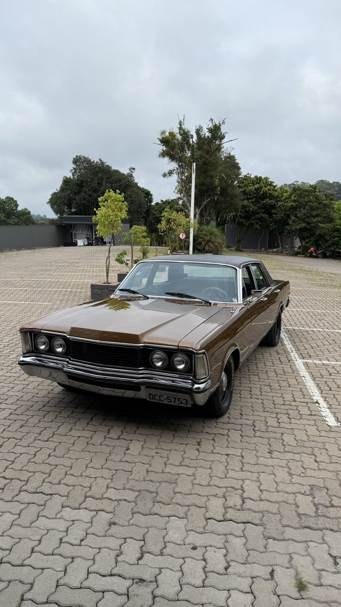 LeoStroka's tweet photo. Bem vindo de volta galaxao 🤎

400 cv, miolo forjado, tudo que se tem direito 

Esse carro tem uma história incrível, se quiserem eu conto https://t.co/x1e4TnHMV6
