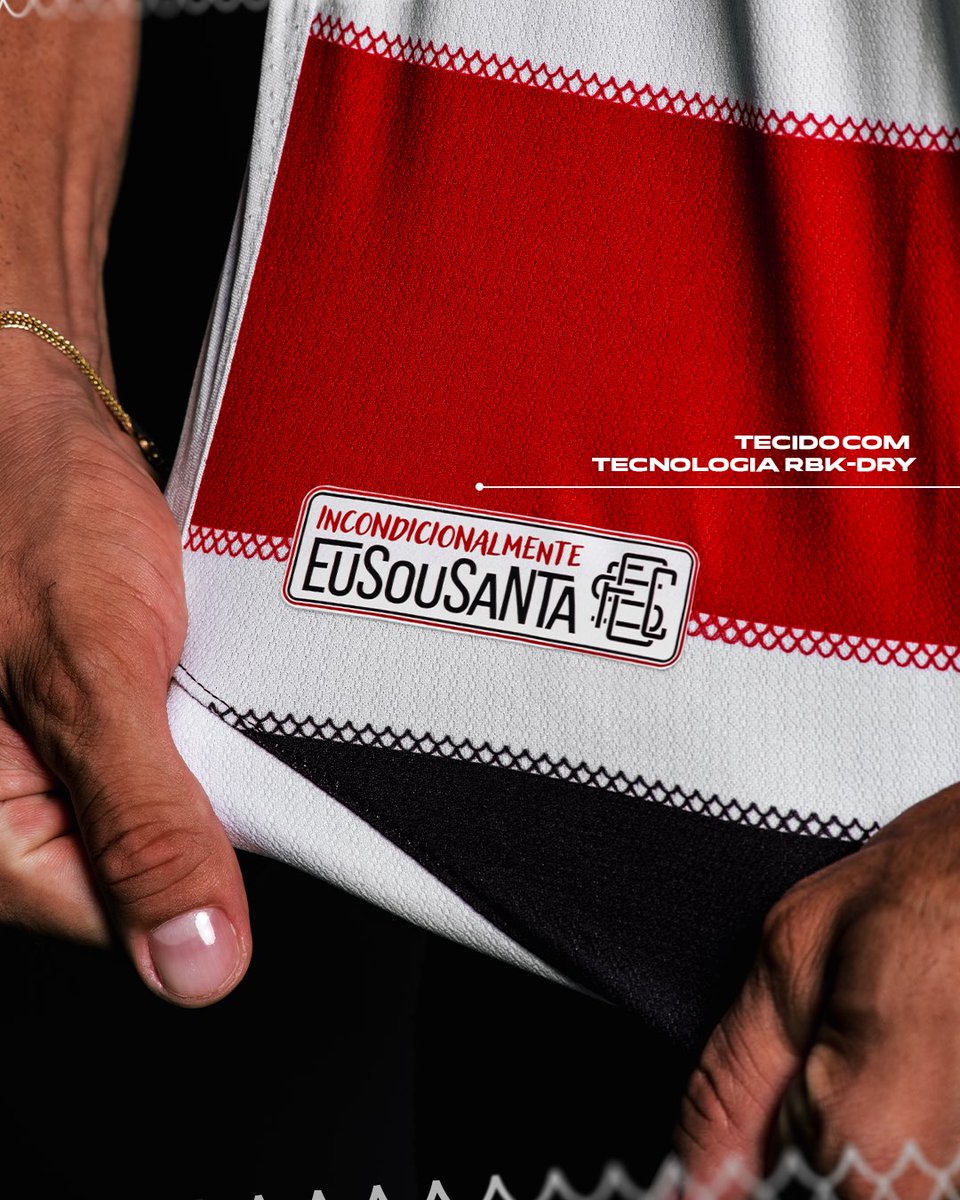 Os detalhes dizem tudo. 🐍

Textura. Escudo. Acabamento.

Nada é por acaso. Tudo carrega a identidade de um amor incondicional, o que só a nossa torcida tem.