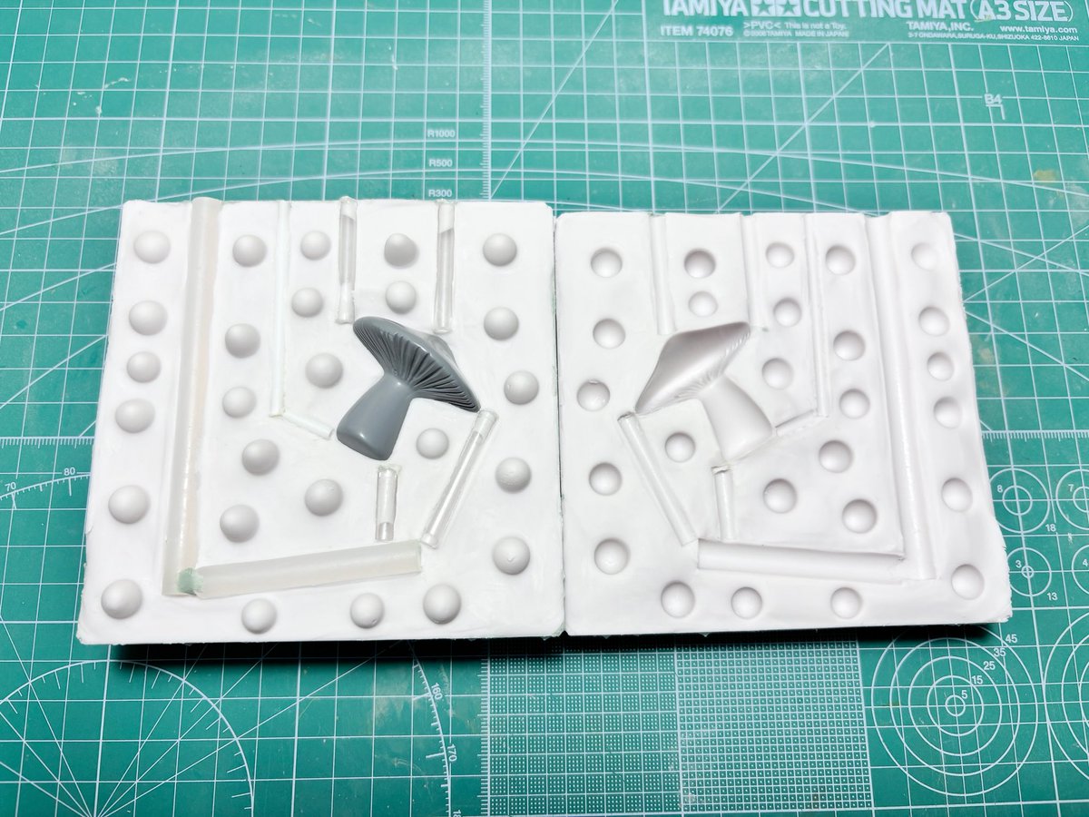 シリコン型うまく抜けた…！！！ あとは無事に複製できれば…がんばるぞ…