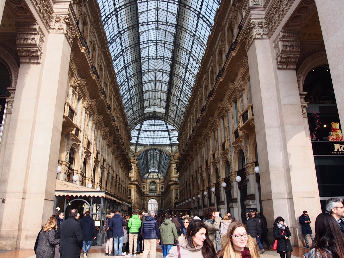 Cocoroが実際に旅した世界のいろんな街を"聴く旅行記"としてお届けします。
「Sound Voyage」✈️

今月2月は「イタリア・ミラノ」の旅🇮🇹

ミラノと言えばファッション！
ウインドウショッピングを楽しみます🛍️

#Weステ
#TOKAIRADIO