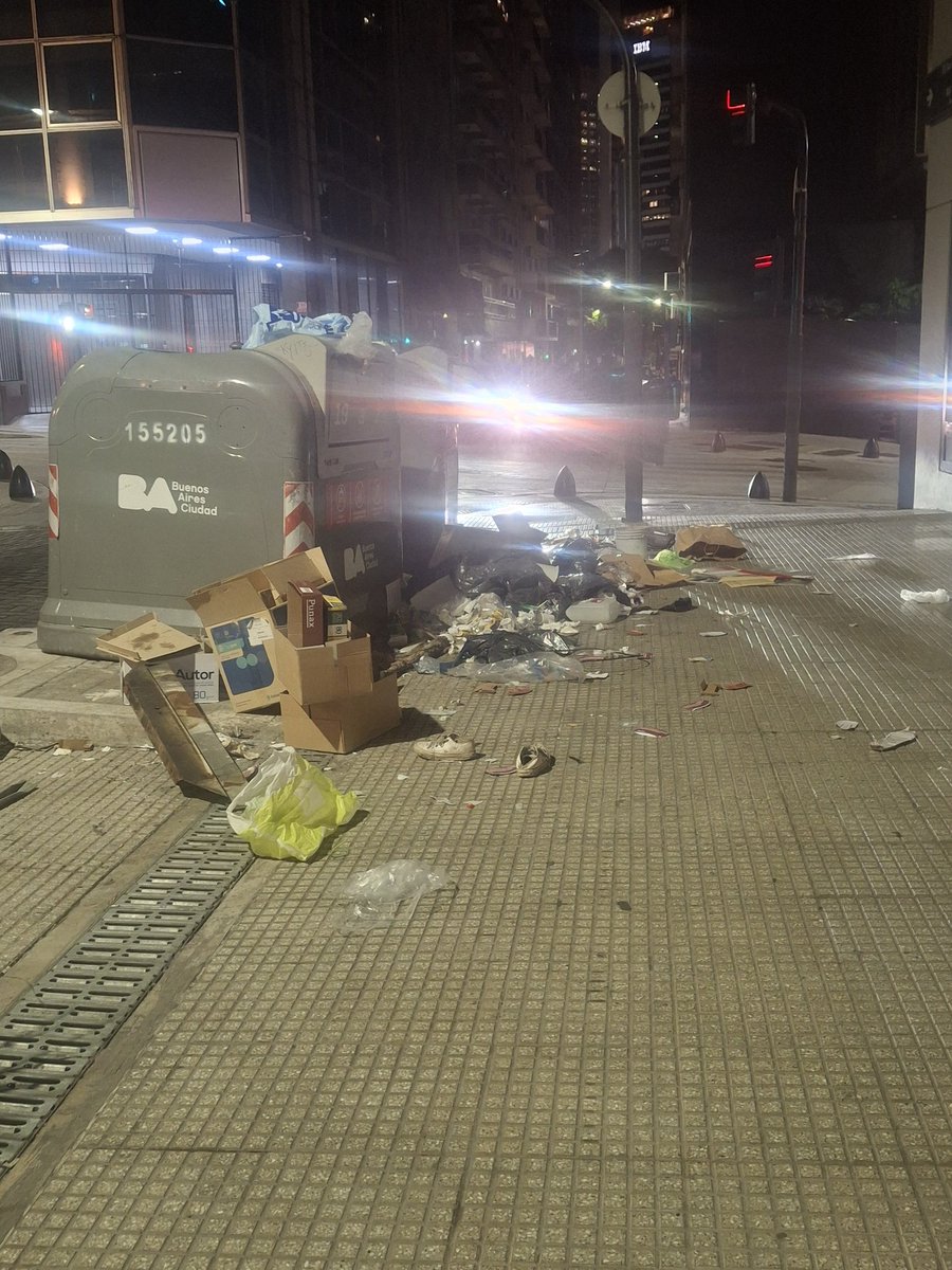 El Oráculo de Trenque Lauquen tweet media