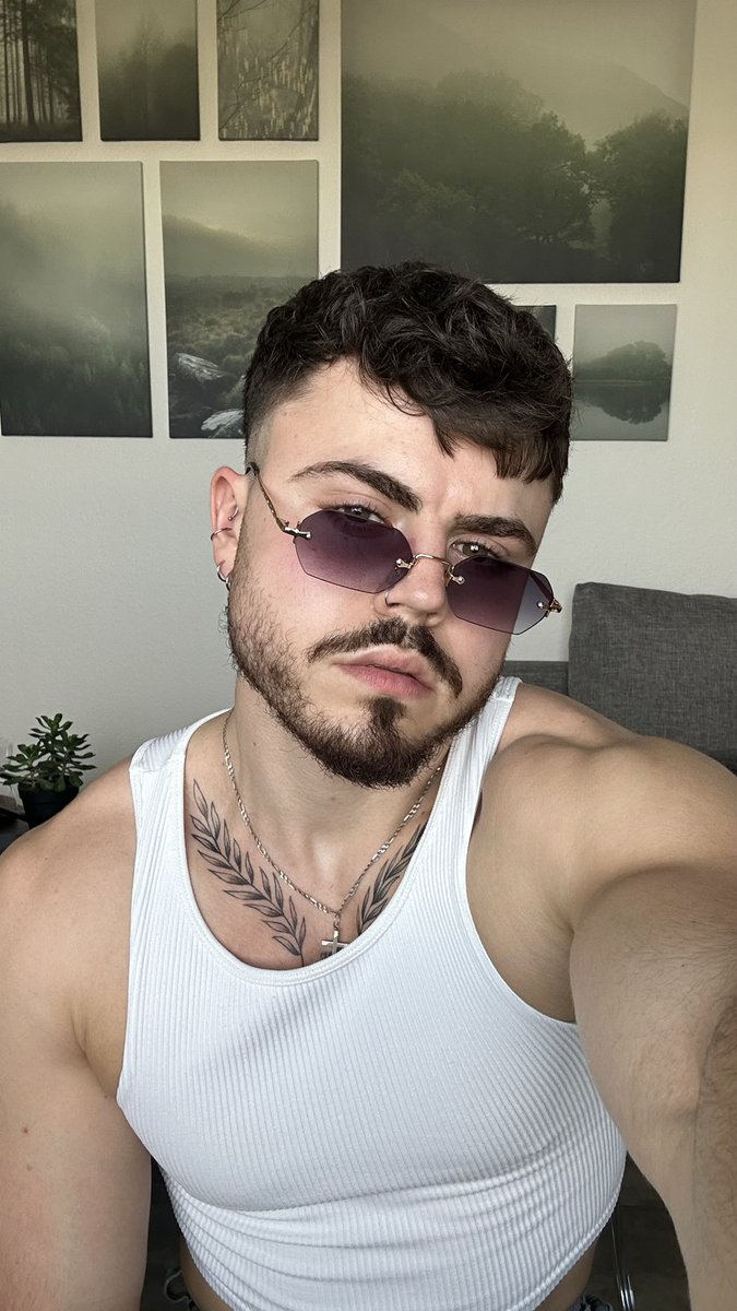 Jayriverss's tweet photo. Free 👀
I'll send a nvde to the first 357 likes ❤️ if he retweets this post https://t.co/Y4qwDc2XHd