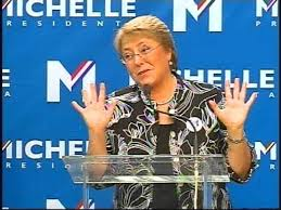 Una día como hoy esta comunista hija de las mil putas mató a 1.500 chilenos.

Así es como los comunistas siguen matando inocente.

#UnComunistaUnCriminal
