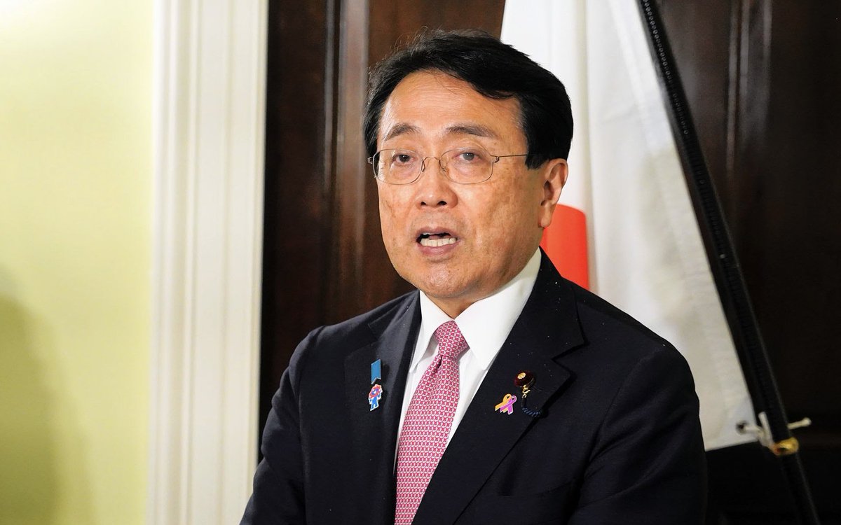 石破首相「赤沢君、骨は拾ってやるから」

高市首相「赤沢、私に恥をかかせんなよ」