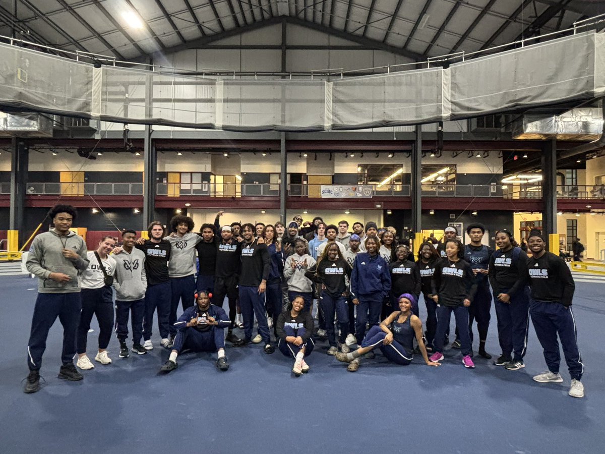 TheWAthletics's tweet photo. OWLS SUPPORTING OWLS!
As the @MUWHoops MBB team prepares for the SLIAC championship game on Saturday (1 pm) in St. Louis, Mo., it spent part of its off day Friday up the road in Elsah, Ill., to cheer on the MUW track &amp; field teams competing at the SLIAC Indoor Championships. https://t.co/HokAPpb8ld